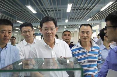 珠海一職實驗學校、新青科技園齊獲市長鄭人豪點贊